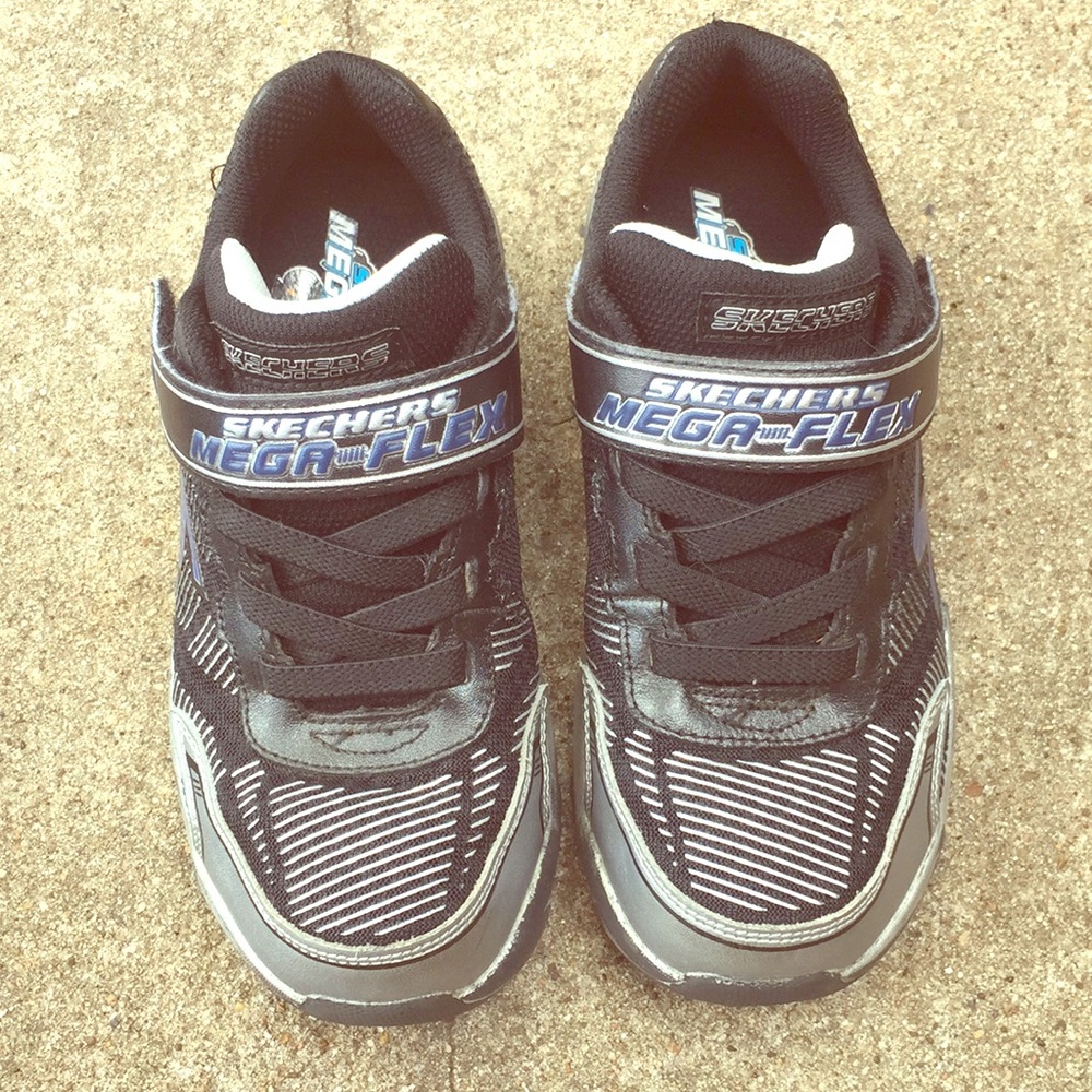 Boys Size 1 Skechers Tennis Shoes Mega Flex